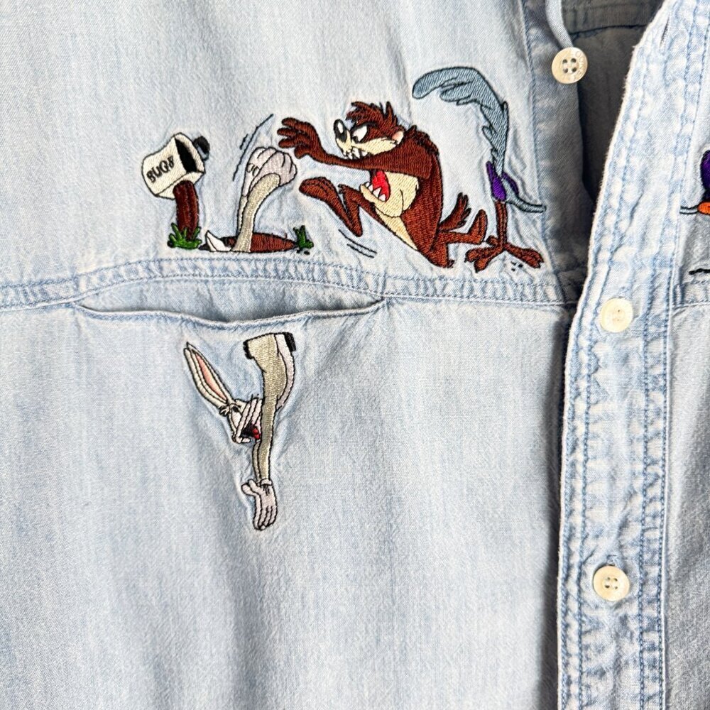 Warner Brothers Studio Store Lightweight Denim Embroidered Cartoon Shirt L - Picture 4 of 7